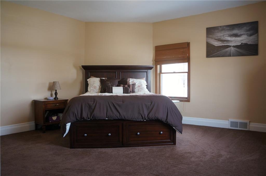 435 Jackson Street Rochester, PA 15074 - Photo 14 of 22 Bedroom 2