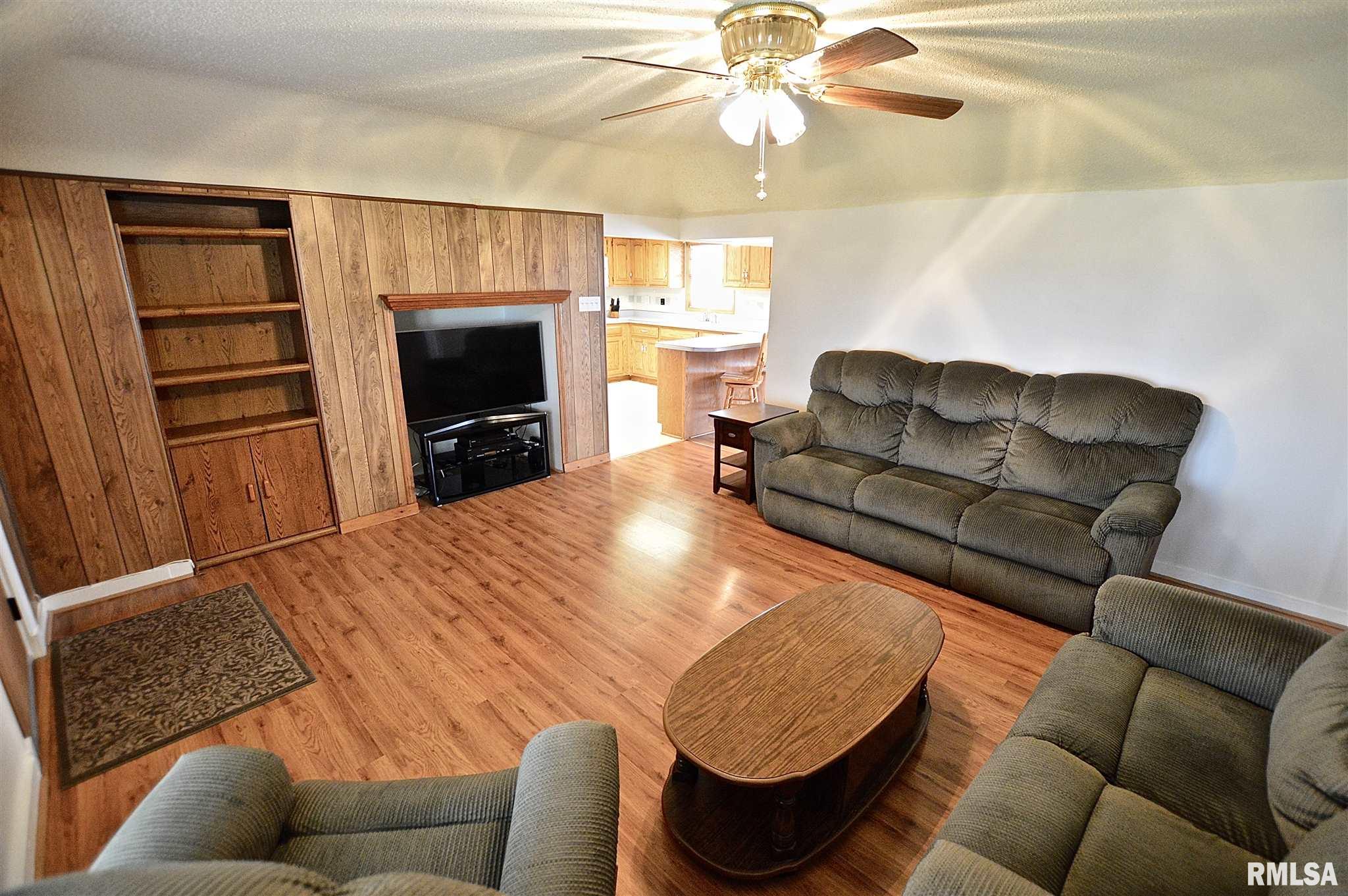 2378 Hazlett Road Springfield, IL 62707 - Photo 10 of 39