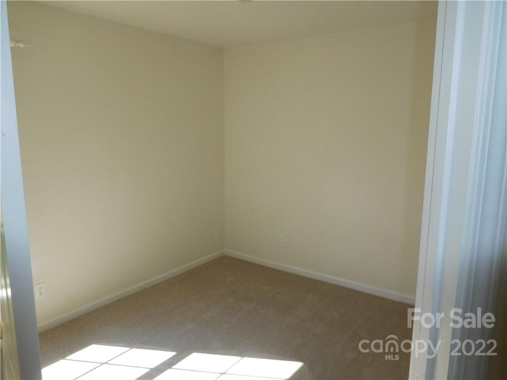 8232 Fox Swamp Road Charlotte, NC 28215 - Photo 6 of 19 a small space with a window