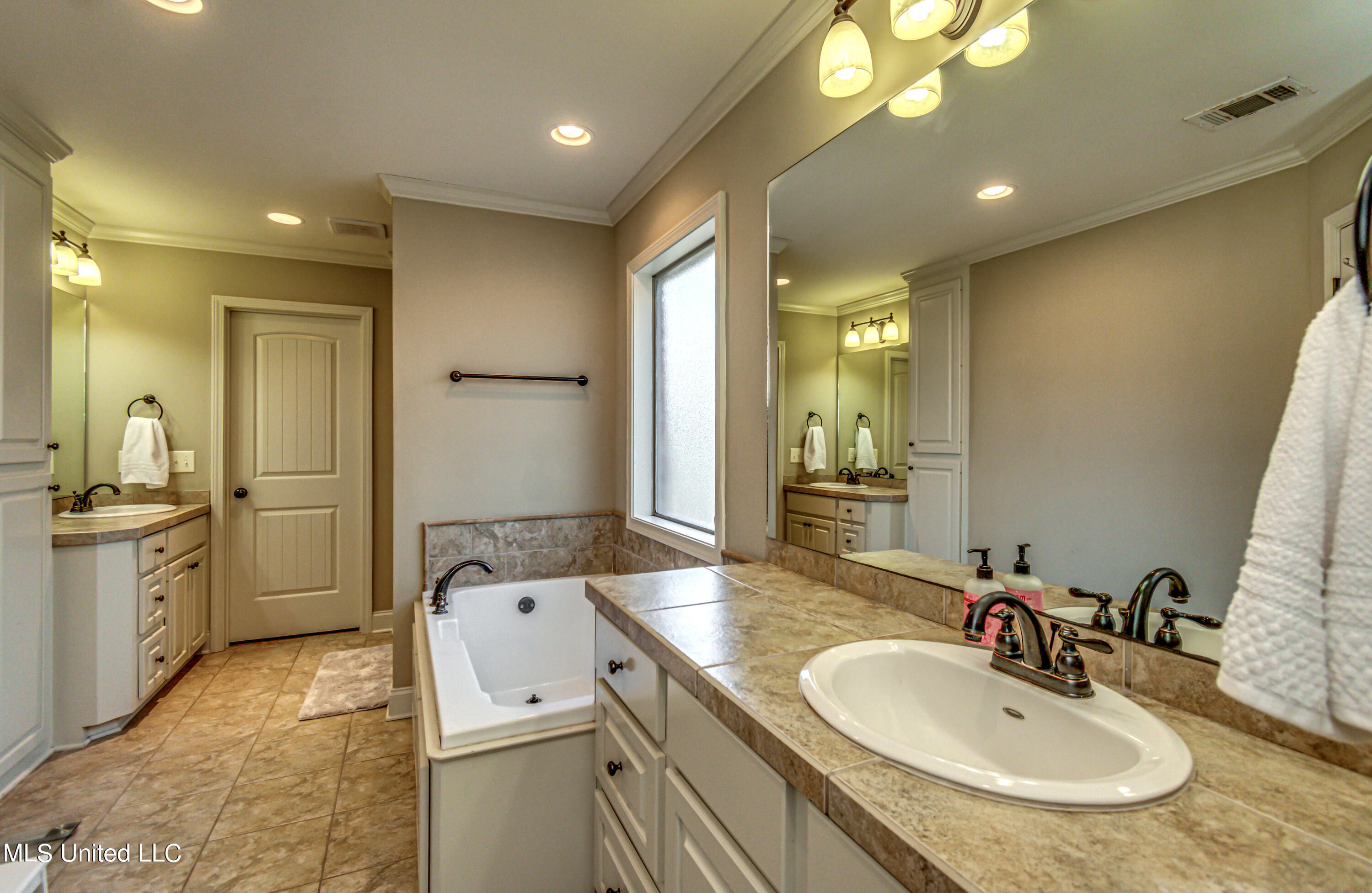 115 Hampton Ridge Madison, MS 39110 - Photo 17 of 34 115 Hampton Ridge--40