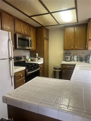 $480,000 | 15051 Sherman Way, Van Nuys, CA 91405