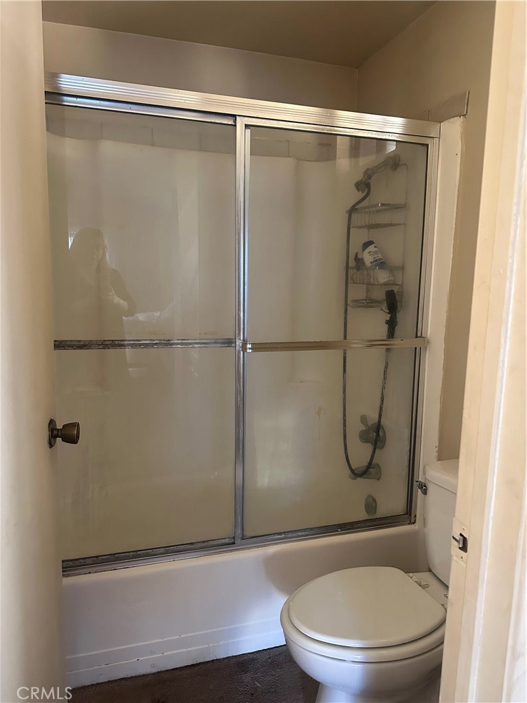 15051 Sherman Way Van Nuys, CA 91405 - Photo 4 of 11