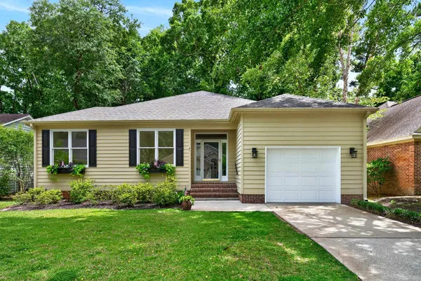 $499,000 | 41 Redwing Court, Pawleys Island, SC 29585