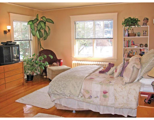 84 Valentine Street Newton, MA 02465 - Photo 12 of 13