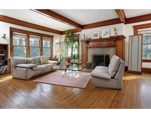 84 Valentine Street Newton, MA 02465 - Photo 4 of 13