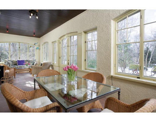 84 Valentine Street Newton, MA 02465 - Photo 5 of 13