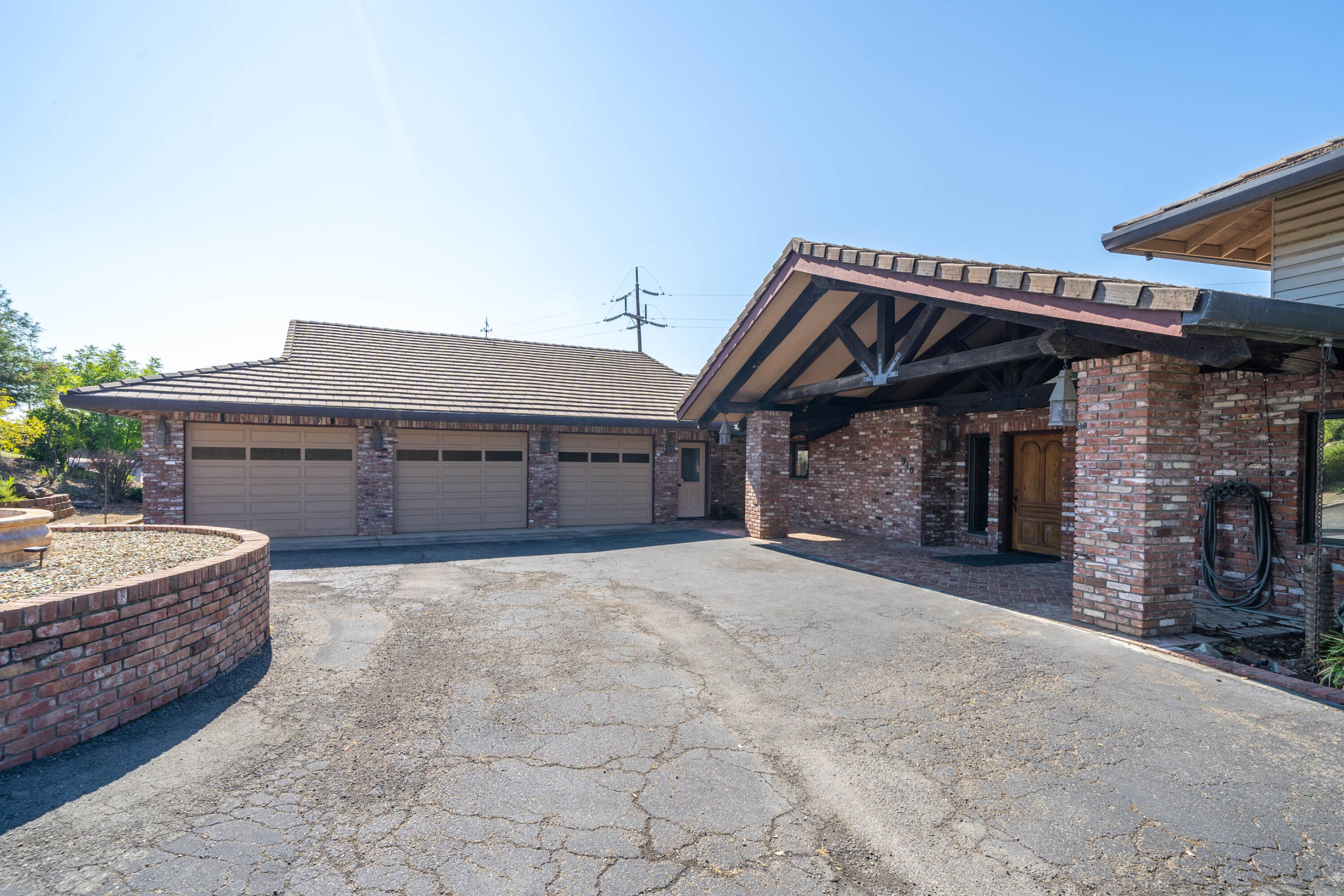 910 River Bend Road Redding, CA 96003 - Photo 11 of 92 910 River Bend Rd-8