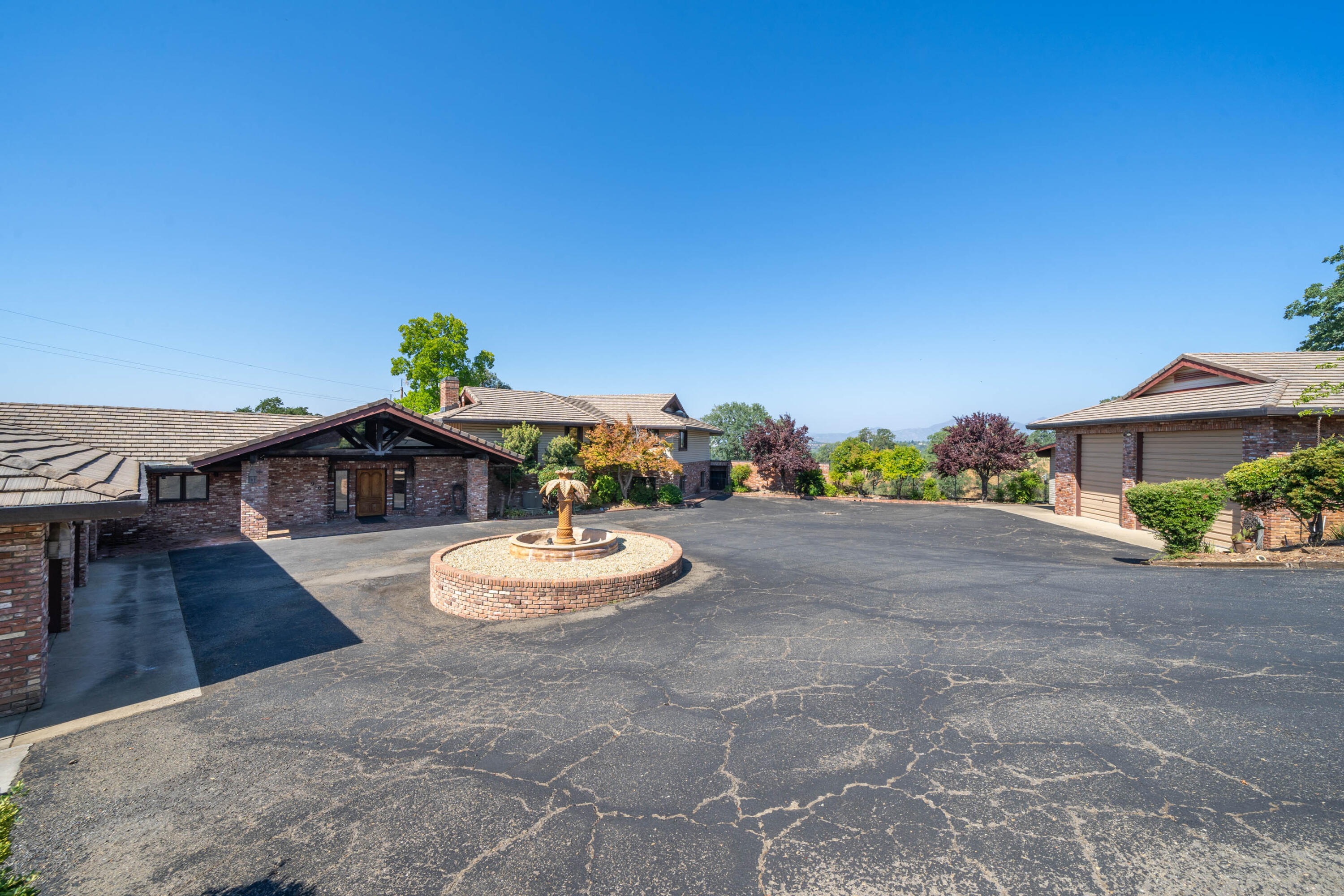 910 River Bend Road Redding, CA 96003 - Photo 14 of 92 910 River Bend Rd-6