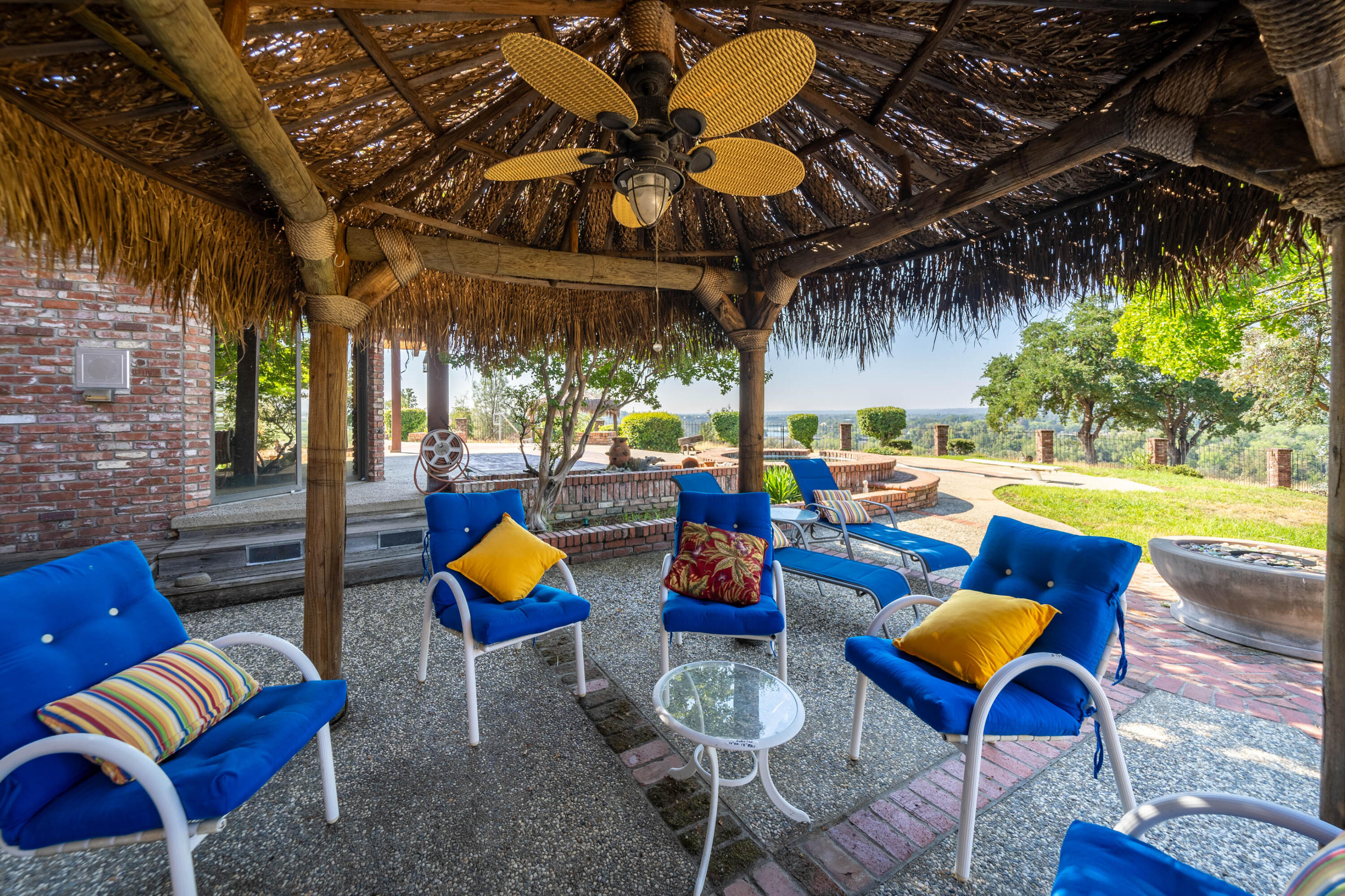 910 River Bend Road Redding, CA 96003 - Photo 20 of 92 910 River Bend Rd-14