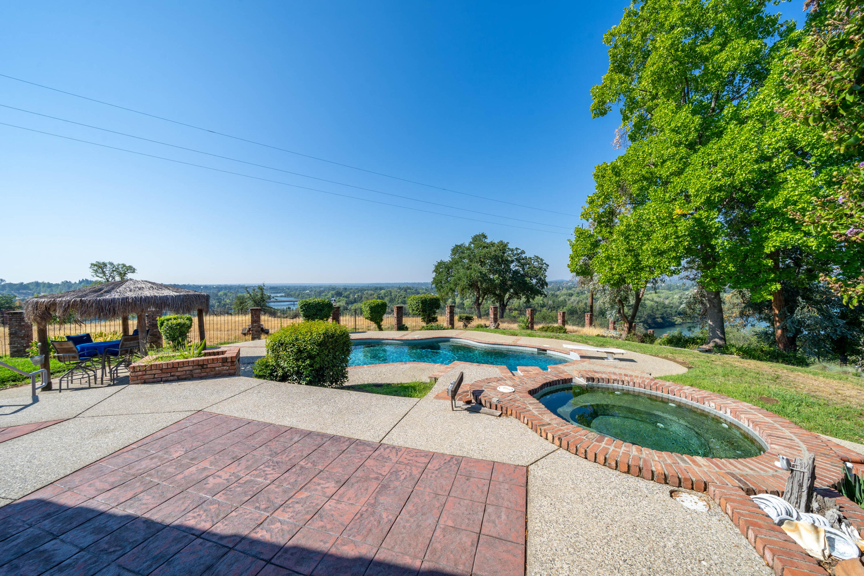 910 River Bend Road Redding, CA 96003 - Photo 21 of 92 910 River Bend Rd-15