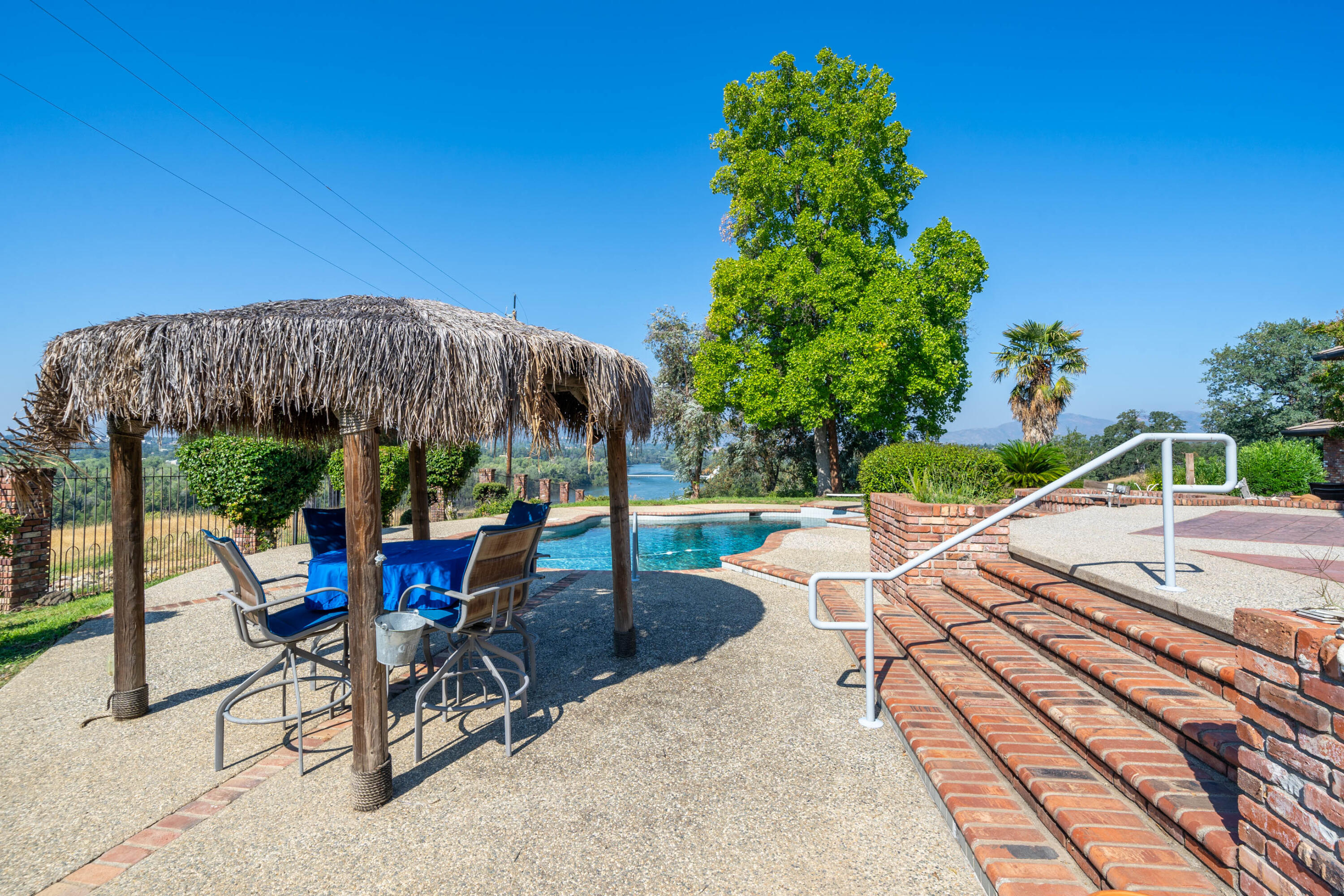 910 River Bend Road Redding, CA 96003 - Photo 24 of 92 910 River Bend Rd-18