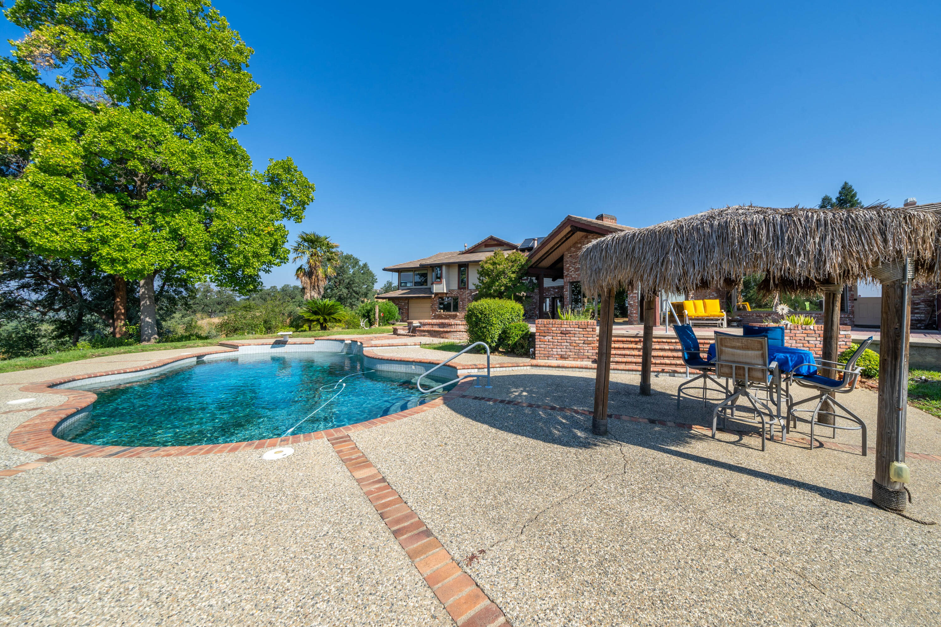 910 River Bend Road Redding, CA 96003 - Photo 25 of 92 a view of outdoor space and outdoor seating