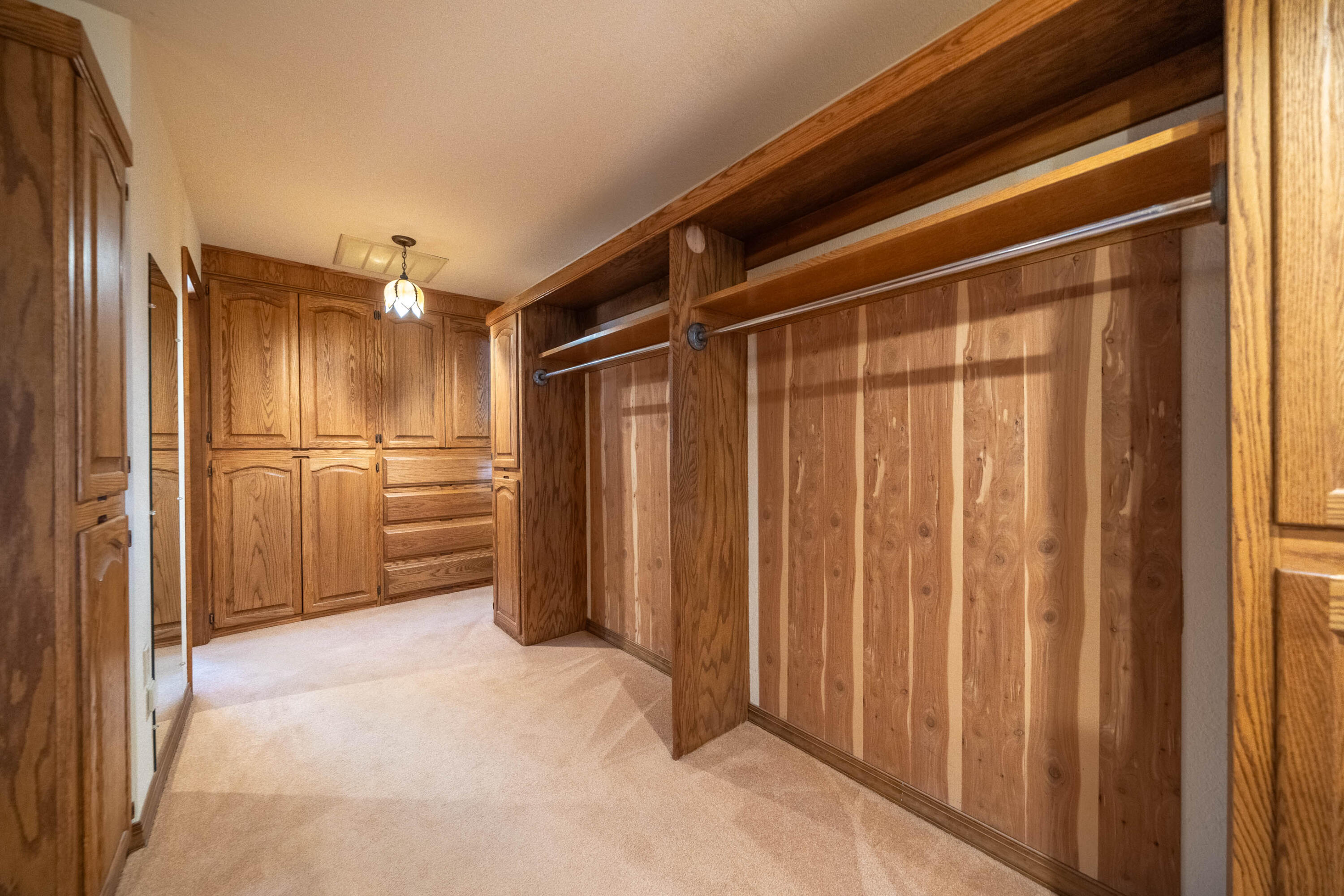 910 River Bend Road Redding, CA 96003 - Photo 79 of 92 Interior-29