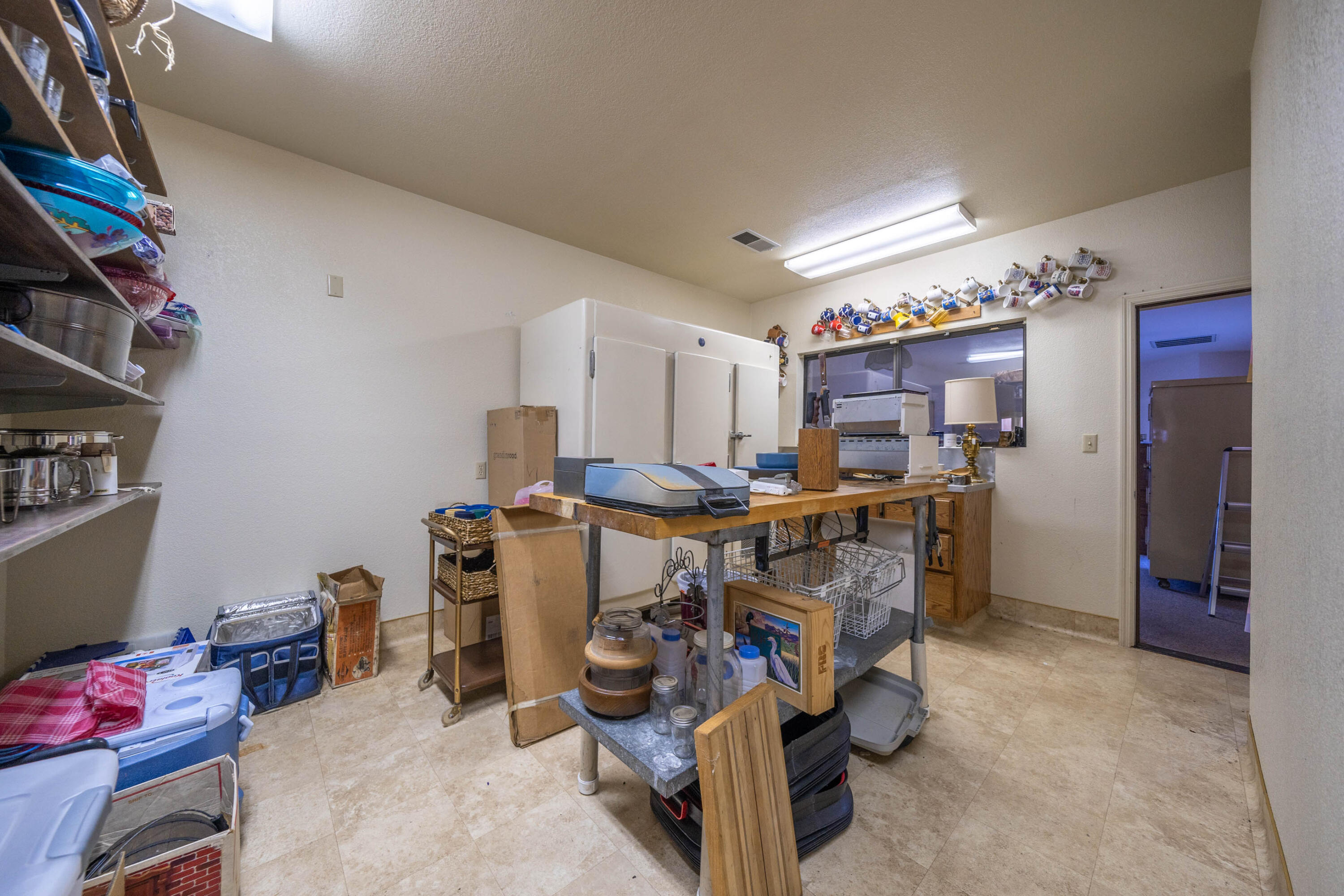 910 River Bend Road Redding, CA 96003 - Photo 85 of 92 Interior-37