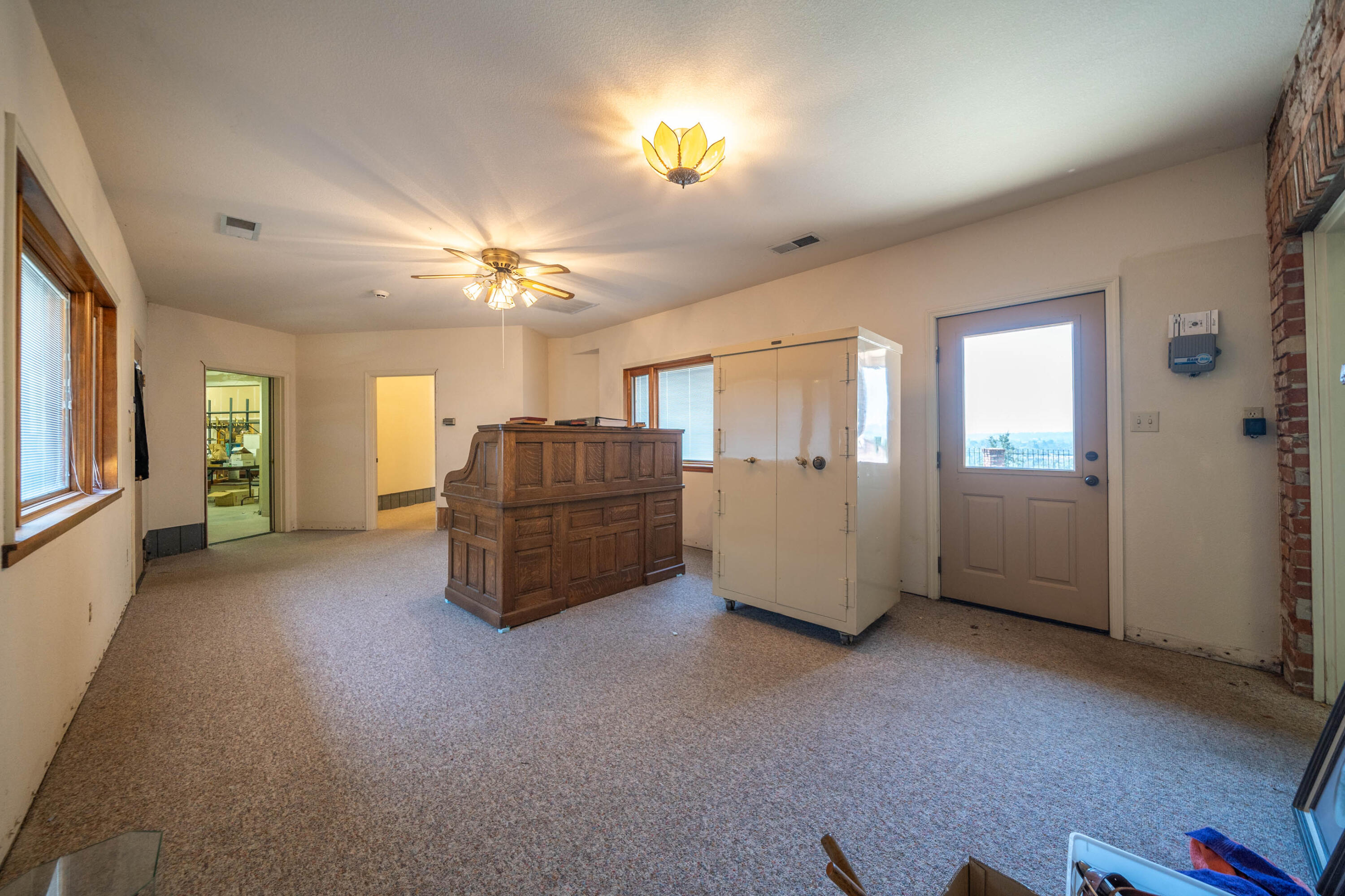 910 River Bend Road Redding, CA 96003 - Photo 86 of 92 Interior-38