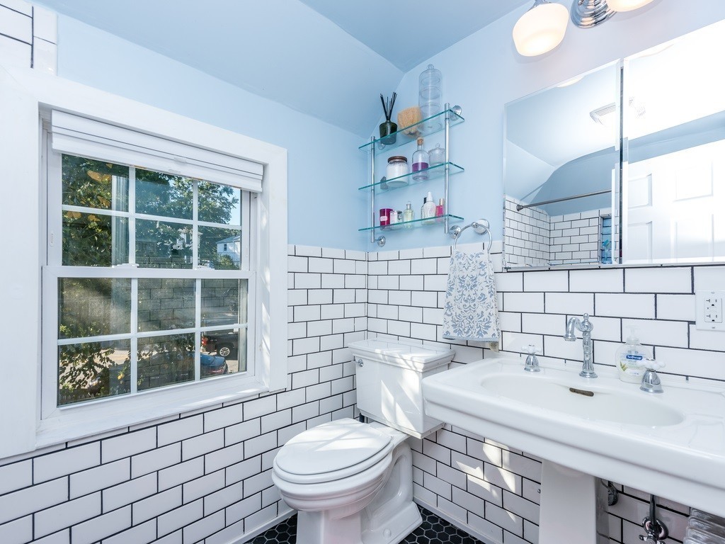 75 Myopia Road Boston, MA 02136 - Photo 7 of 17 Gallery Image 7