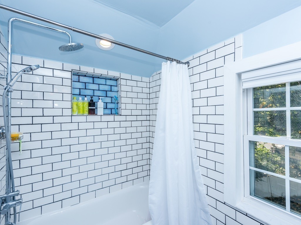 75 Myopia Road Boston, MA 02136 - Photo 8 of 17 Gallery Image 8