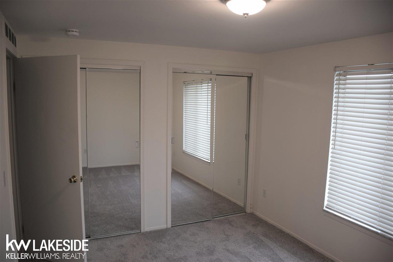 31064 Richert Street Fraser, MI 48026 - Photo 9 of 14 50040537-8.JPG