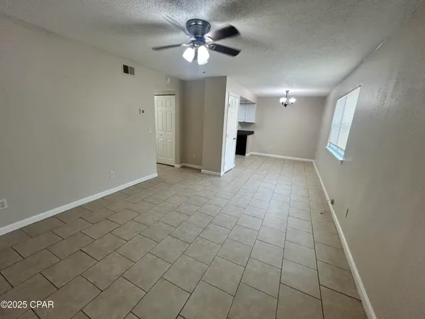 $1,075 | 3914 East 11th Street, Unit 701, Panama City, FL 32404