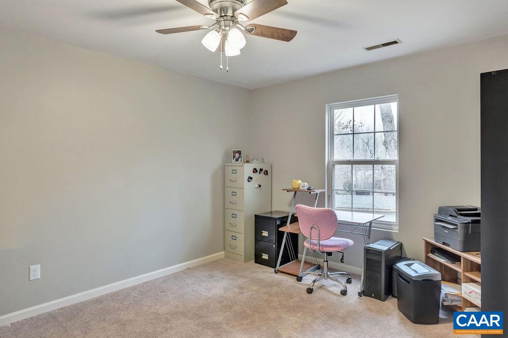 38 Amethyst Road Palmyra, VA 22963 - Photo 23 of 45 a room with furniture