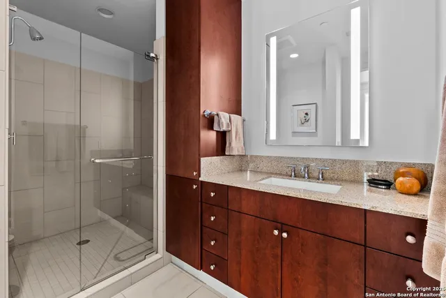 $681,000 | 610 East Market Street, Unit 2905, San Antonio, TX 78205