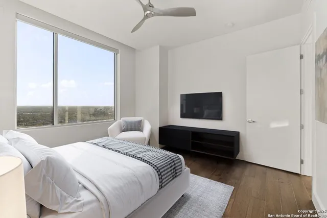 $681,000 | 610 East Market Street, Unit 2905, San Antonio, TX 78205