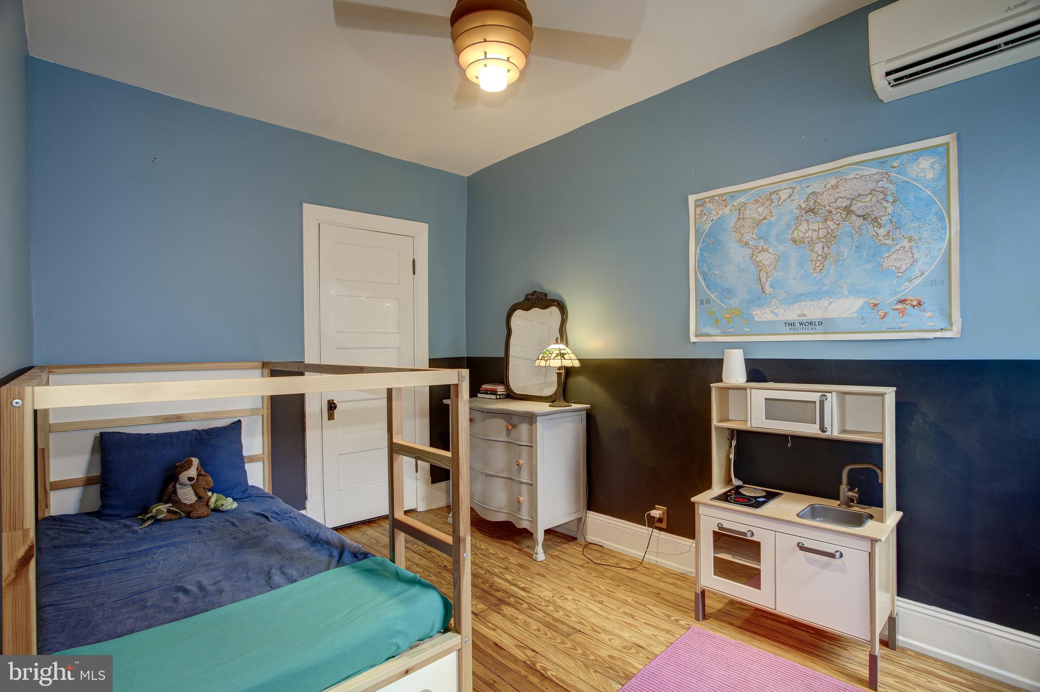 1511 D Street Southeast Washington, DC 20003 - Photo 21 of 29 2nd bedroom