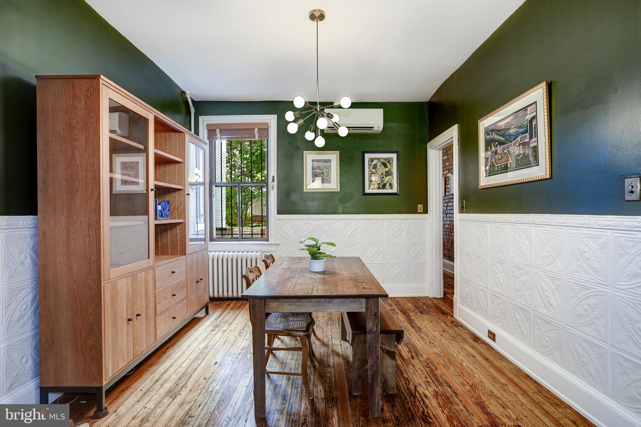 1511 D Street Southeast Washington, DC 20003 - Photo 9 of 29 Dining room is gracious
