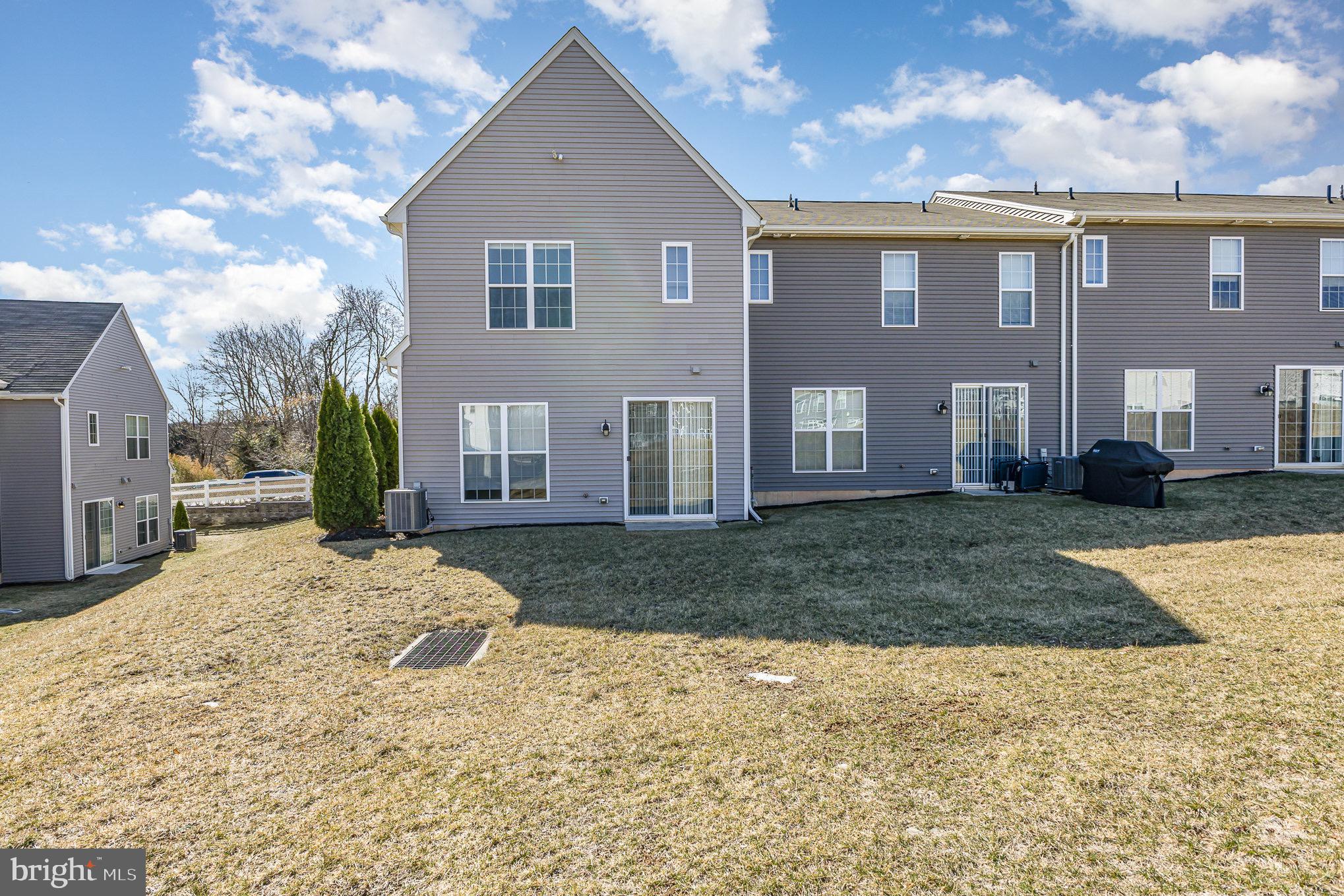 665 Stoverdale Road Hummelstown, PA 17036 - Photo 30 of 39 Exterior back