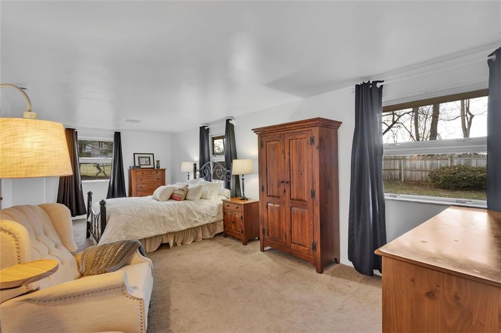 346 Churchill Road Pittsburgh, PA 15235 - Photo 20 of 40 a bedroom with furniture and a window