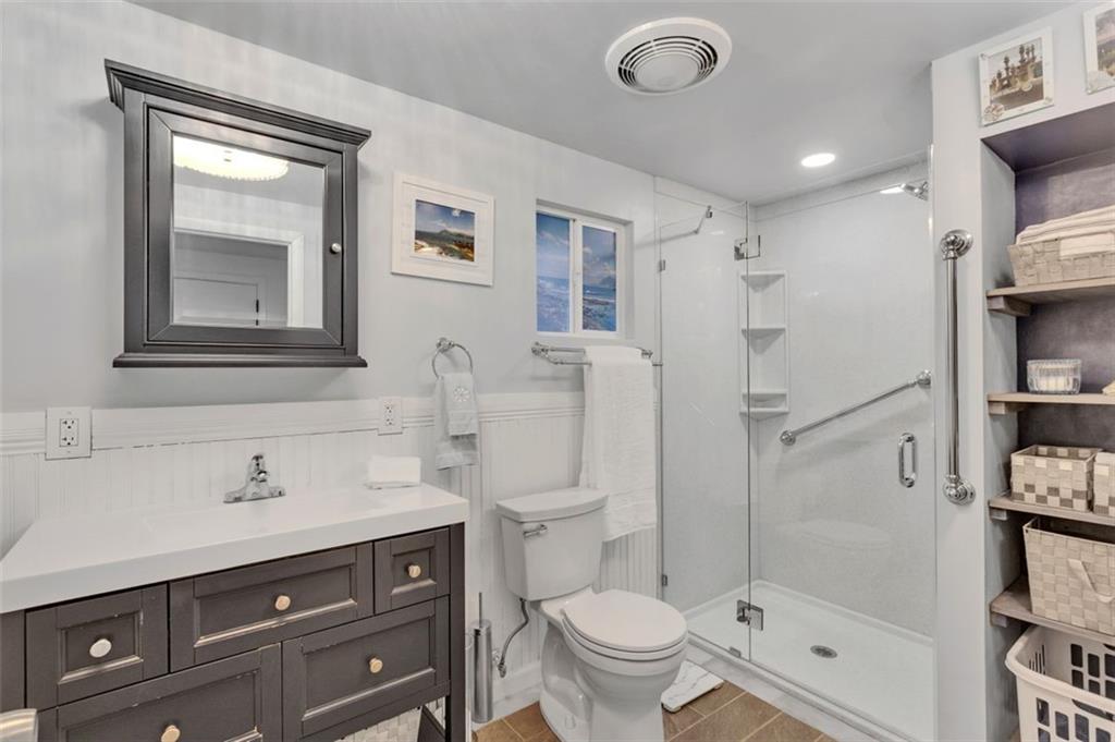 346 Churchill Road Pittsburgh, PA 15235 - Photo 23 of 40 a bathroom with a sink a toilet and shower