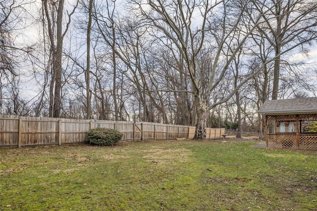 346 Churchill Road Pittsburgh, PA 15235 - Photo 38 of 40 a backyard of a house with lots of green space
