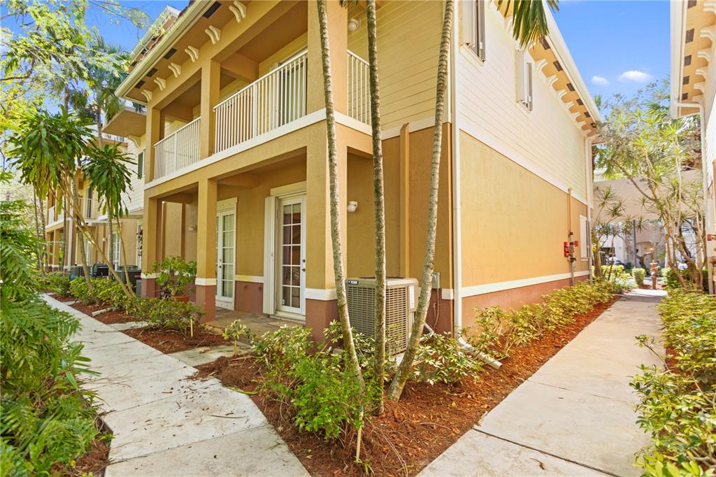 4650 Southwest 75th Way Davie, FL 33314 - Photo 53 of 57