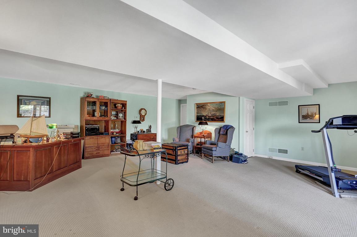 2716 Kreider Road Lititz, PA 17543 - Photo 18 of 35 Gallery Image 18