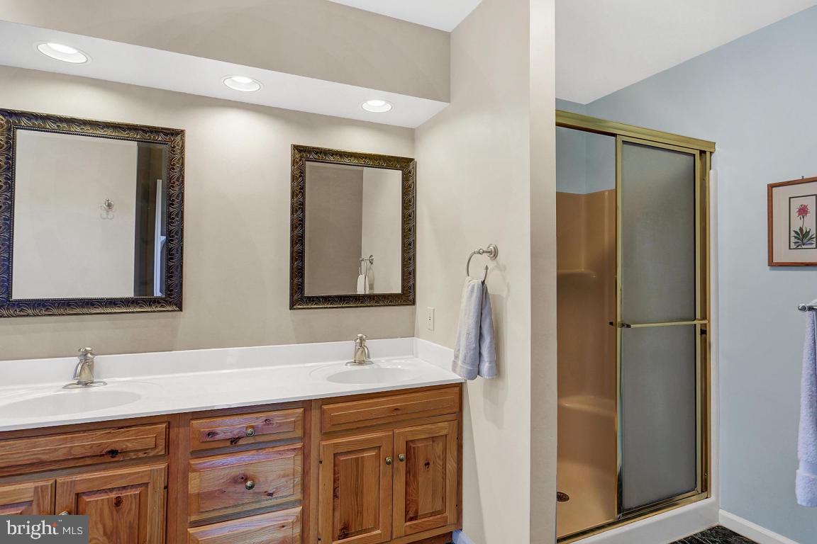 2716 Kreider Road Lititz, PA 17543 - Photo 26 of 35 Gallery Image 26