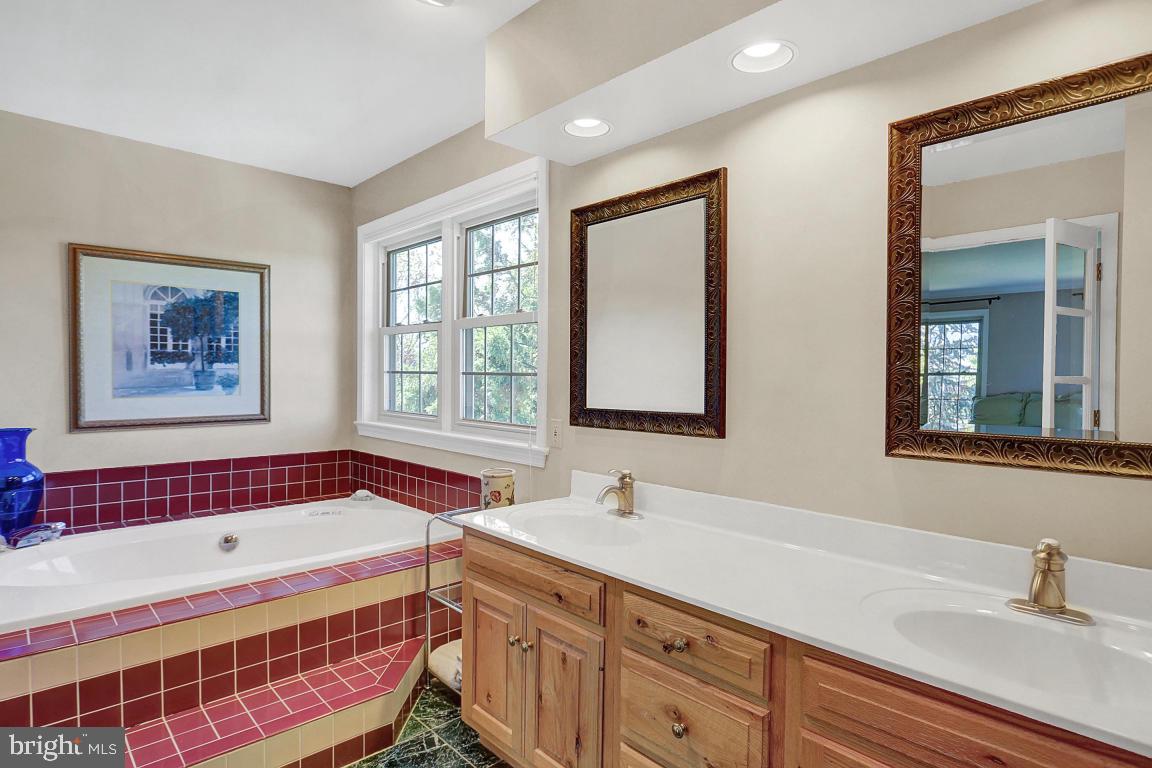 2716 Kreider Road Lititz, PA 17543 - Photo 27 of 35 Gallery Image 27