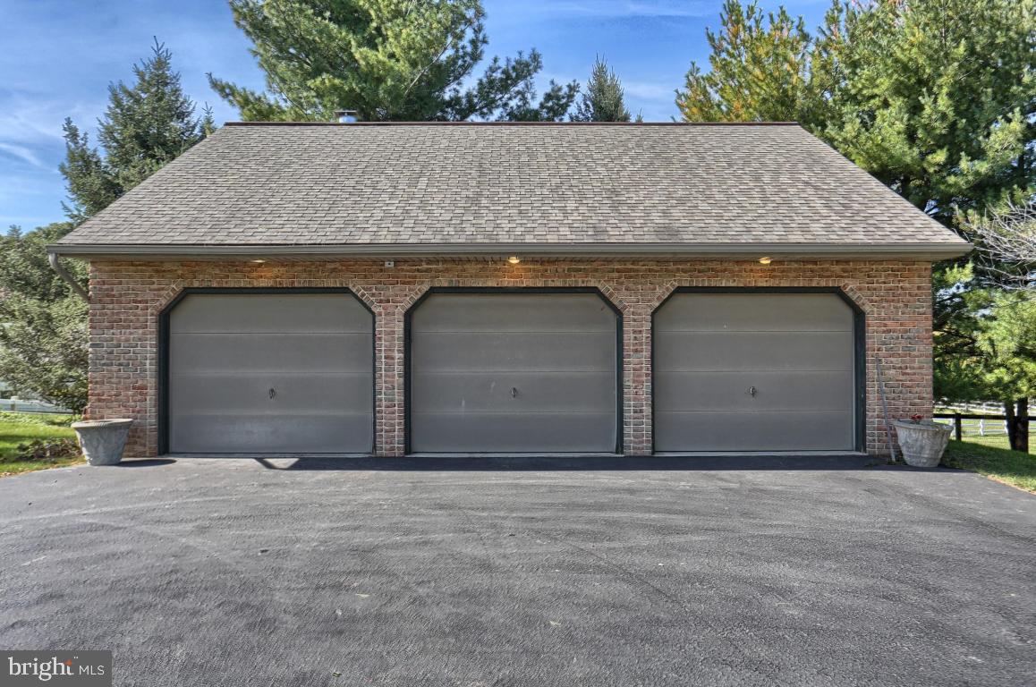 2716 Kreider Road Lititz, PA 17543 - Photo 32 of 35 Gallery Image 32
