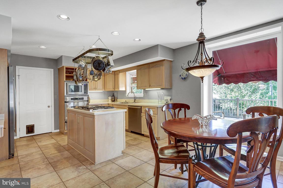 2716 Kreider Road Lititz, PA 17543 - Photo 8 of 35 Gallery Image 8