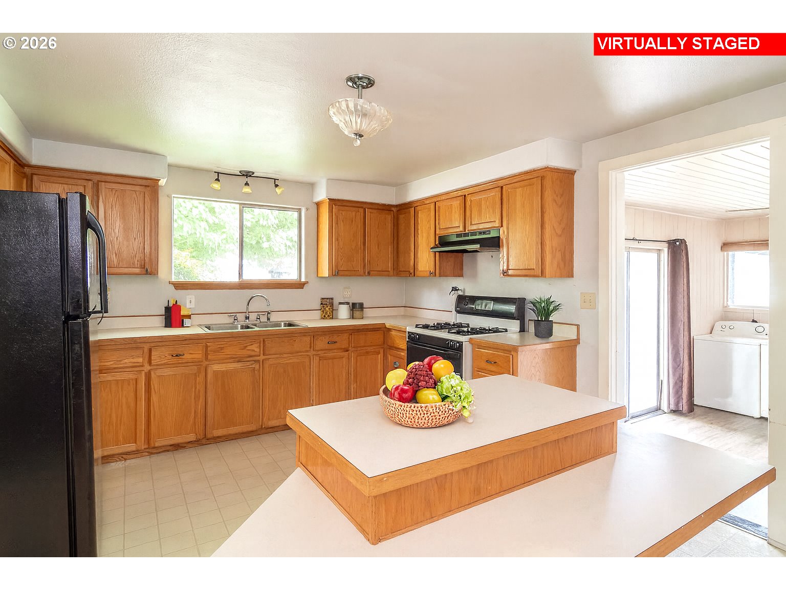 66 Northwest Cary Street Winston, OR 97496 - Photo 14 of 46