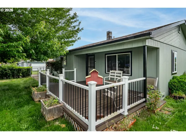 $265,000 | 66 Northwest Cary Street, Winston, OR 97496