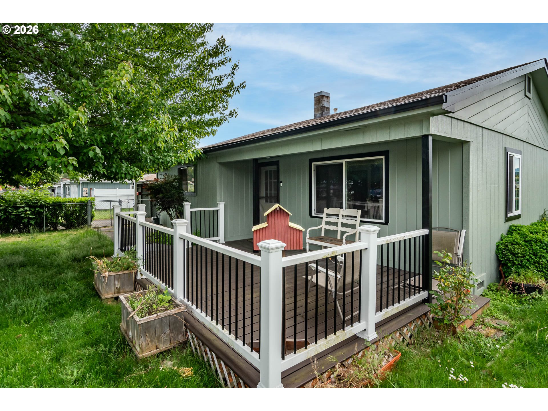 66 Northwest Cary Street Winston, OR 97496 - Photo 3 of 46