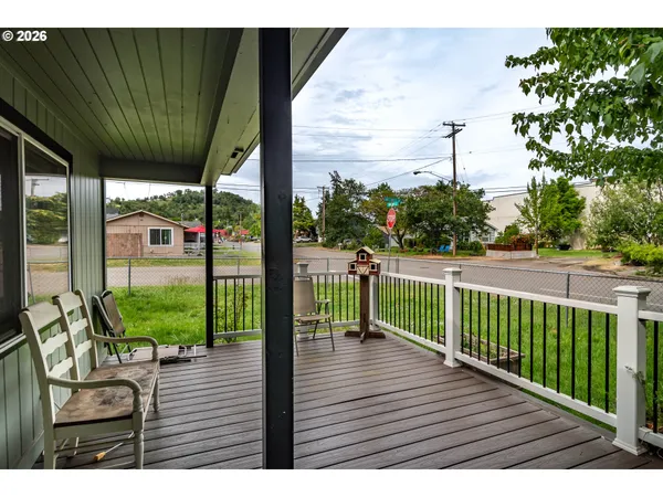 $265,000 | 66 Northwest Cary Street, Winston, OR 97496