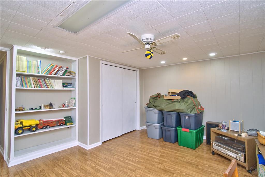 6436 Breamore Road Indianapolis, IN 46220 - Photo 25 of 31 Gallery Image 25