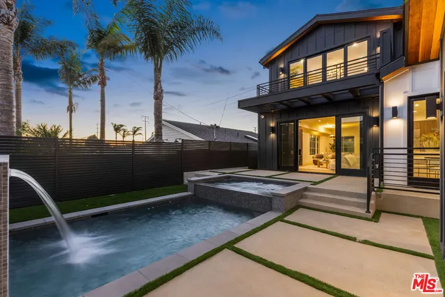 $4,200,000 | 908 Rosecrans Avenue, Manhattan Beach, CA 90266