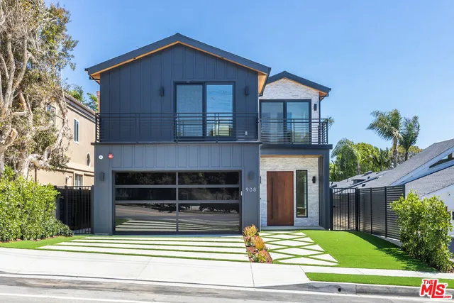 $4,200,000 | 908 Rosecrans Avenue, Manhattan Beach, CA 90266
