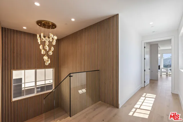 $4,200,000 | 908 Rosecrans Avenue, Manhattan Beach, CA 90266