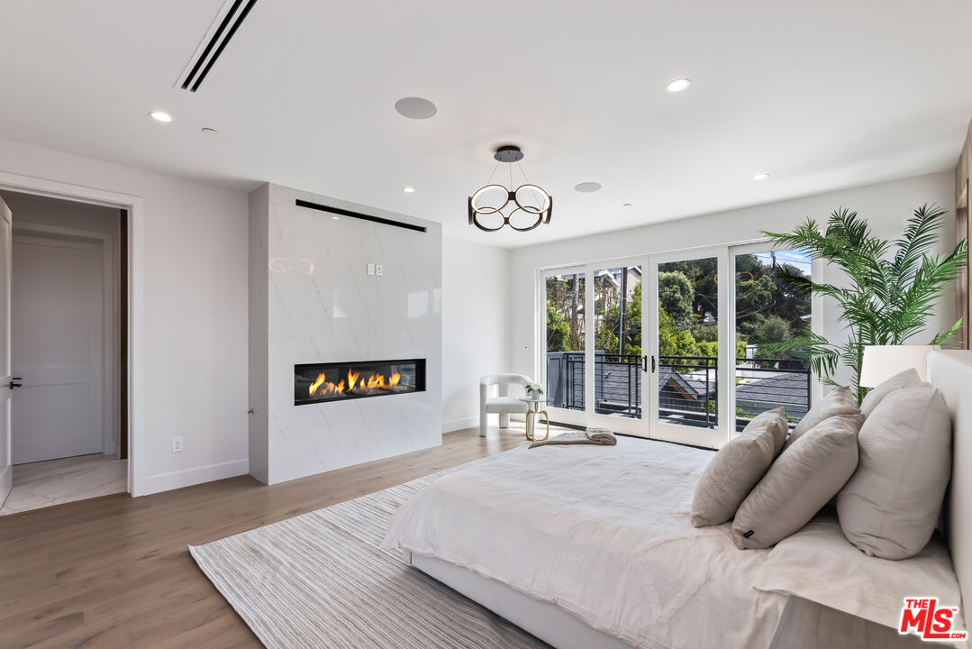 908 Rosecrans Avenue Manhattan Beach, CA 90266 - Photo 40 of 58