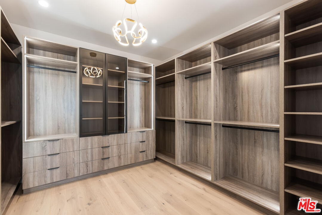 908 Rosecrans Avenue Manhattan Beach, CA 90266 - Photo 46 of 58