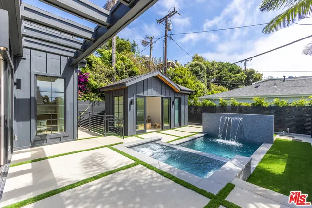 $4,200,000 | 908 Rosecrans Avenue, Manhattan Beach, CA 90266