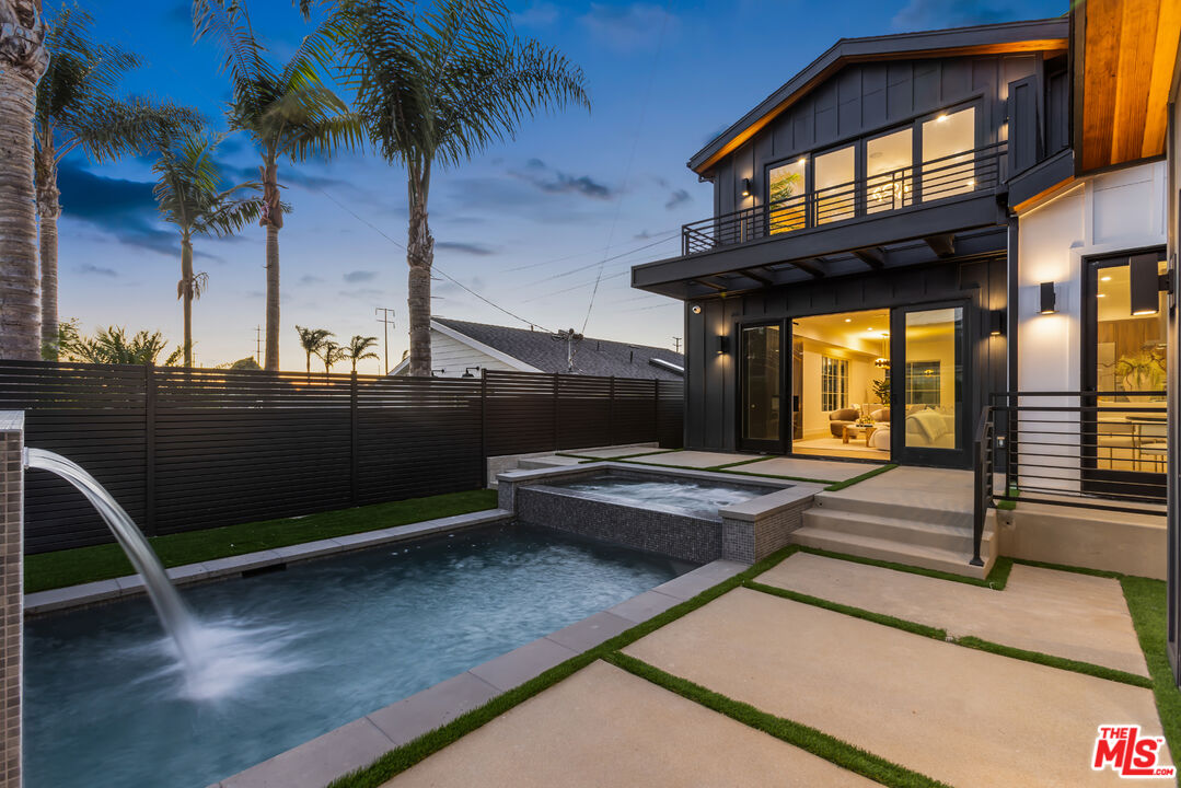 908 Rosecrans Avenue Manhattan Beach, CA 90266 - Photo 55 of 58